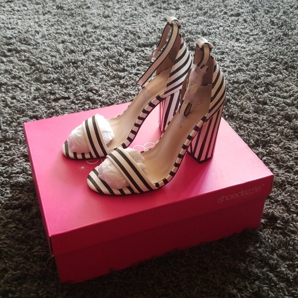 Neri Ankle Strap Sandal - Picture 1 of 5